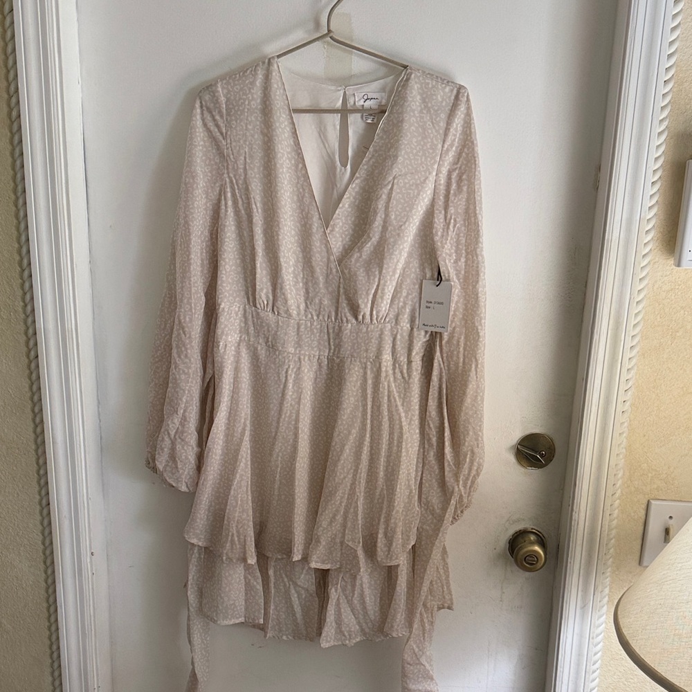Japna Cream Long Sleeve Layered Dress